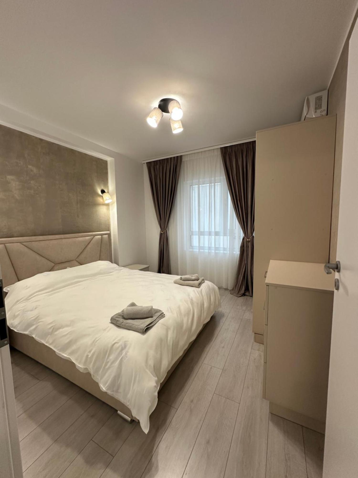 Toscana Apartments Отопени Экстерьер фото