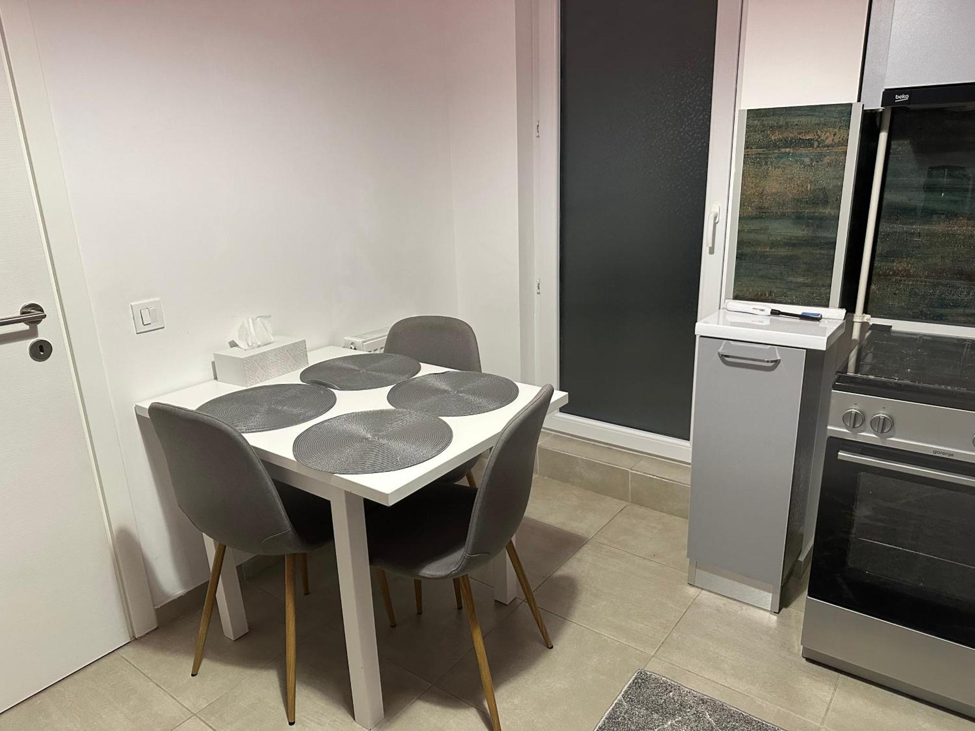 Toscana Apartments Отопени Экстерьер фото